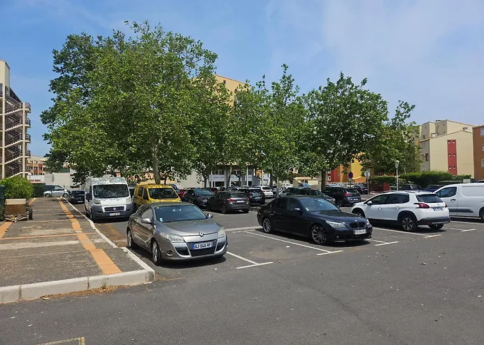 La Vue En Bleu. * آجد